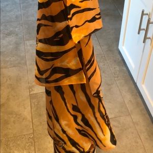 Tiger scarf